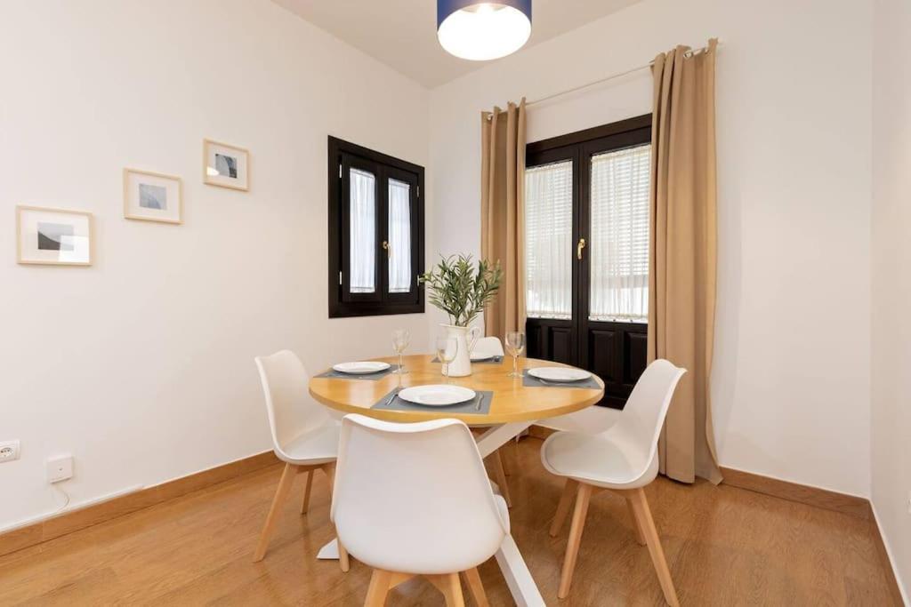 Jdcbi - Peaceful Lovely Apartment In City Center Севилья Экстерьер фото