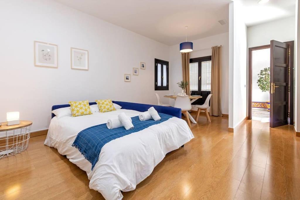 Jdcbi - Peaceful Lovely Apartment In City Center Севилья Экстерьер фото